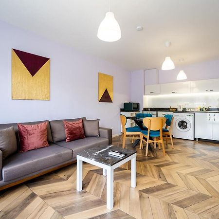 Sunny Apartment In Studentski Grad, Behind Unss Szófia Kültér fotó