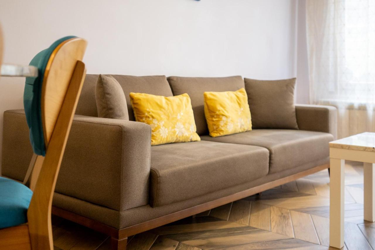Sunny Apartment In Studentski Grad, Behind Unss Szófia Kültér fotó