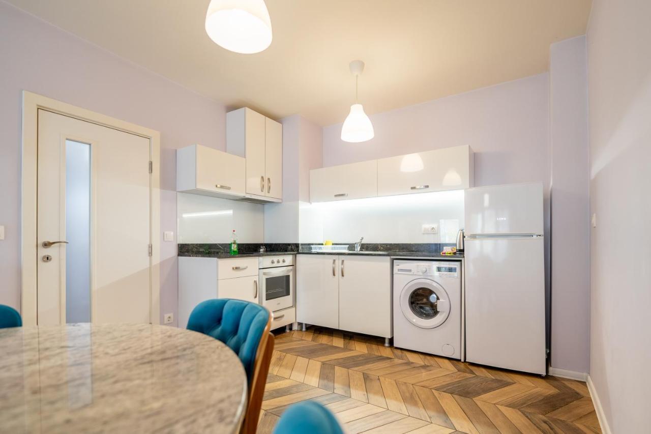 Sunny Apartment In Studentski Grad, Behind Unss Szófia Kültér fotó