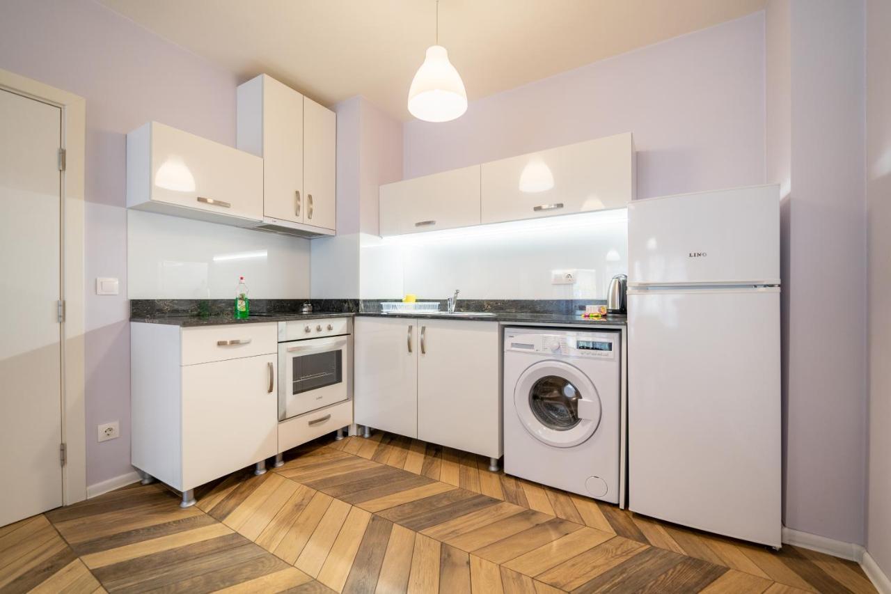 Sunny Apartment In Studentski Grad, Behind Unss Szófia Kültér fotó