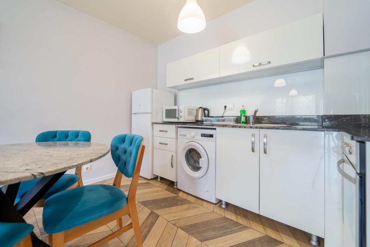 Sunny Apartment In Studentski Grad, Behind Unss Szófia Kültér fotó